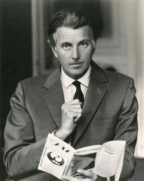 pronunciación de givenchy|Hubert de Givenchy: A Timeline of the Iconic Designer's Life.